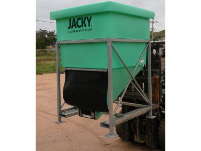 Weather flap to suit side discharge hopper