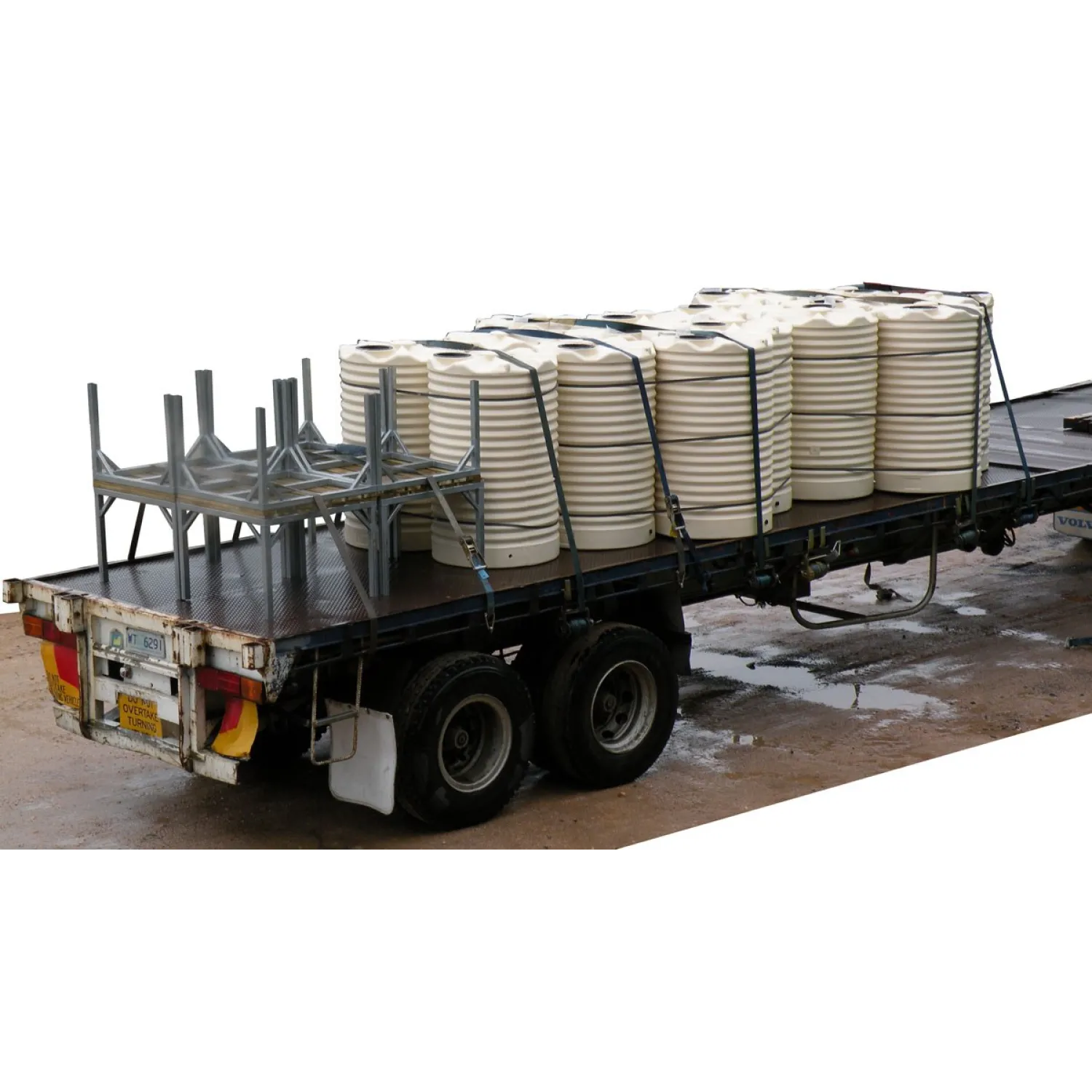 500 Ltr Corrugated Rainwater Tanks come delivered on a truck